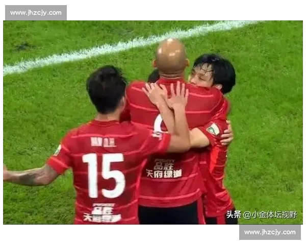 中超第 27 轮综述：双雄险胜守排位，蓉城冲二青岛陷绝境